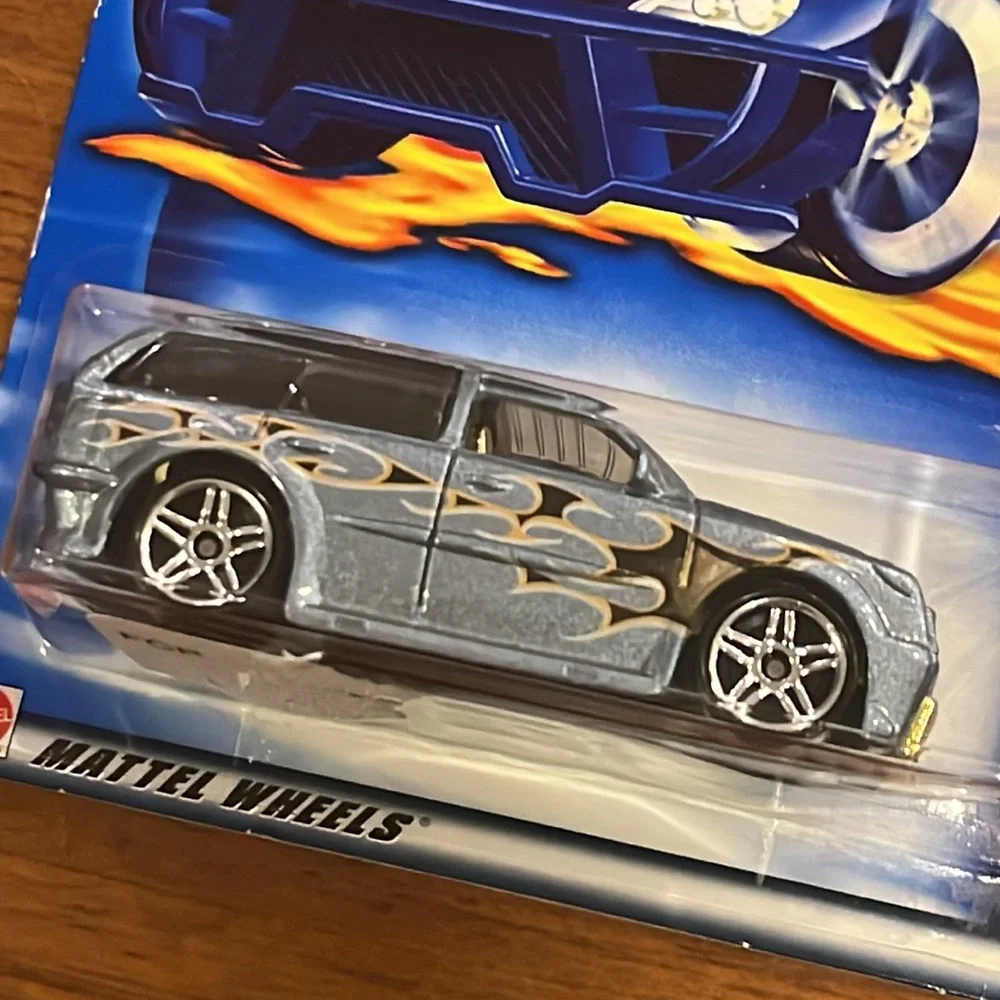 Hot Wheels 2003 First Editions Boom Box 23/42 Collector No. 35 toy truck suv